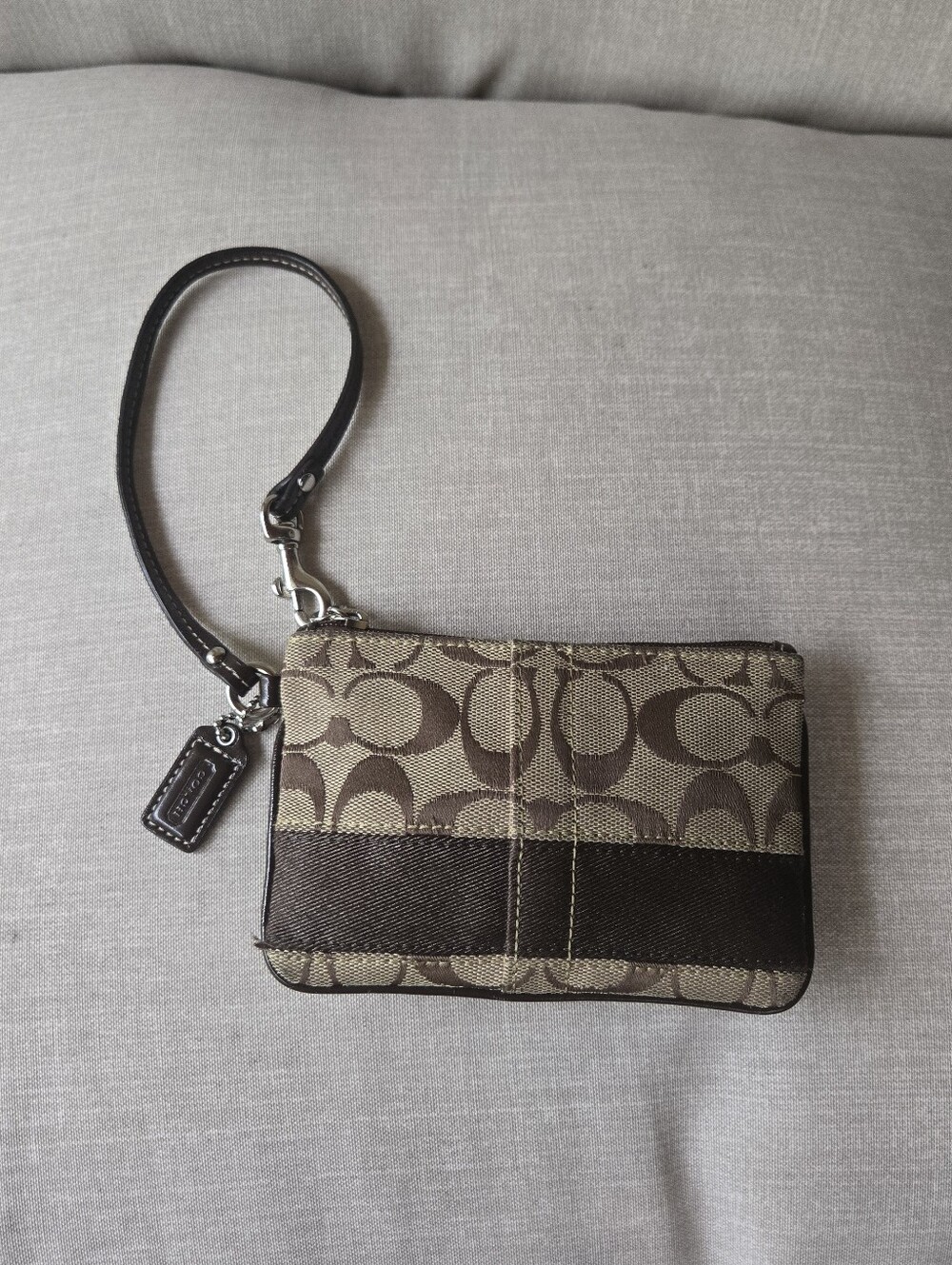 Coach Signature Jacquard Canvas Wristlet Brown Tan Mini Clutch - Picture 2 of 10